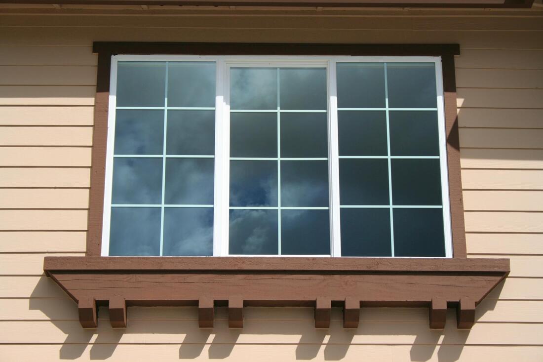 brown house glass window